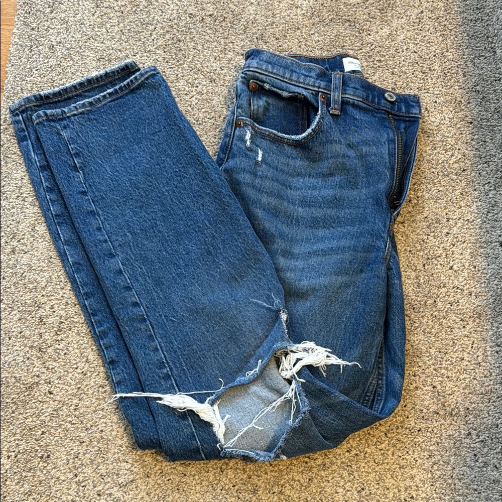 Abercrombie Curve Love The 90’s Straight Ultra High Rise Jean